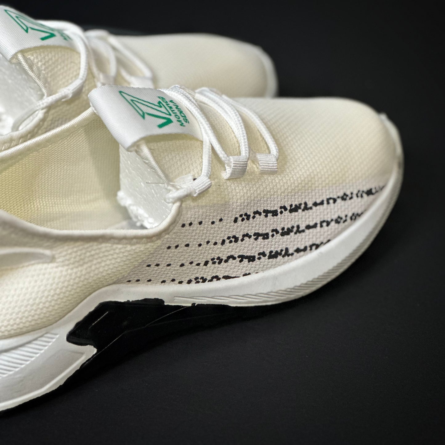 Walking Casual Outdoor White Shoes Lightweight Sneakers
