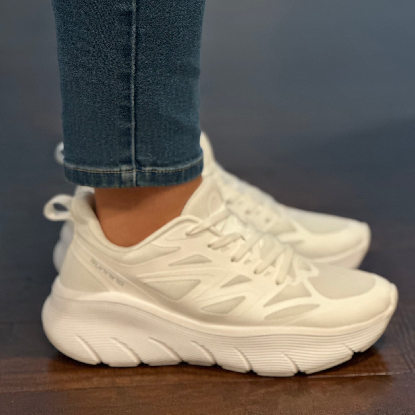 Running Outdoor women's white Shoes Lightweight Sneakers